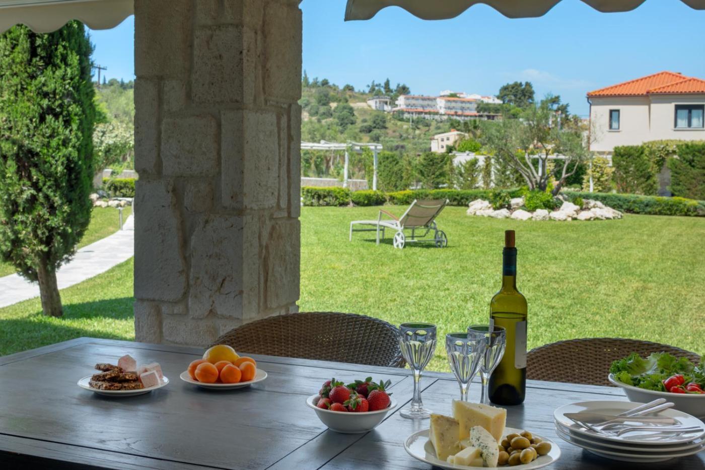 Pohoda Villas Resort Skála Foúrkas エクステリア 写真